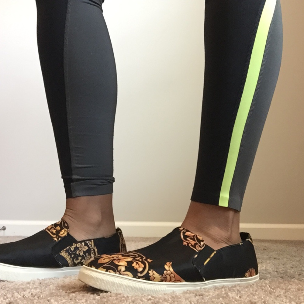 Shoes - Picture 2 of 5